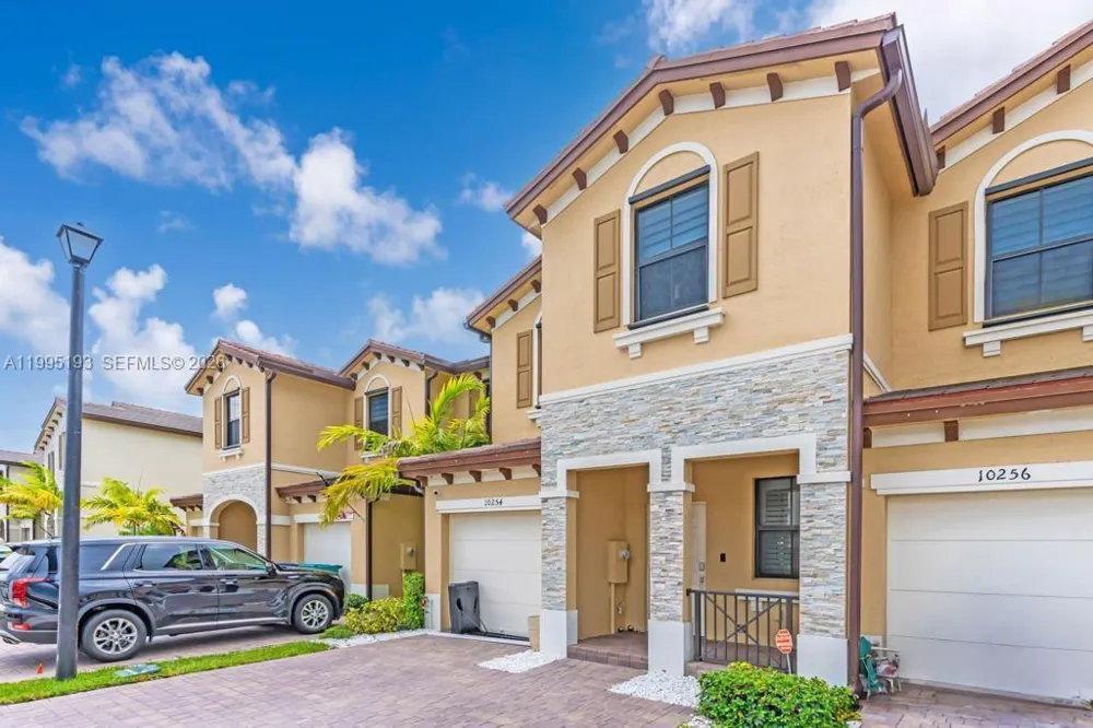 10254 228th Terrace Miami, FL 33190