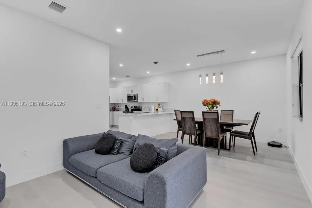 10254 228th Terrace Miami, FL 33190