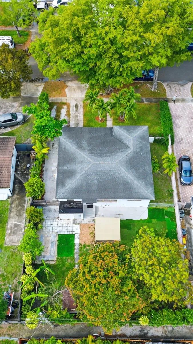 6336 SW 9th St West Miami, FL 33144