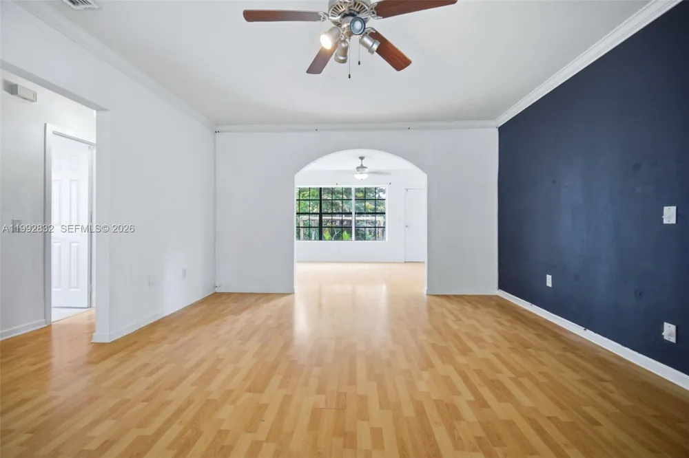 6336 SW 9th St West Miami, FL 33144