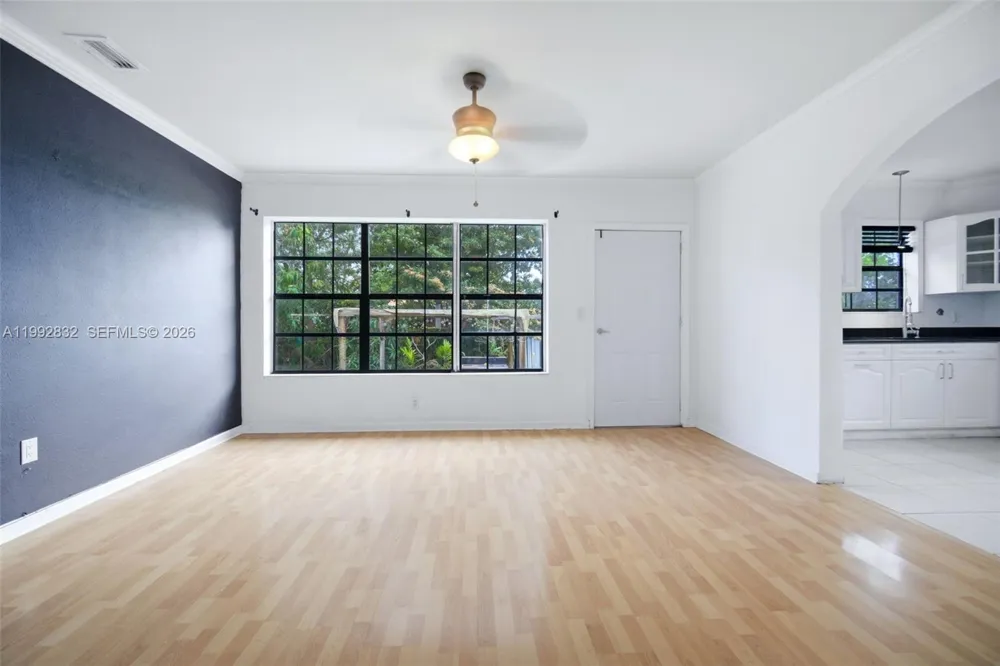 6336 SW 9th St West Miami, FL 33144