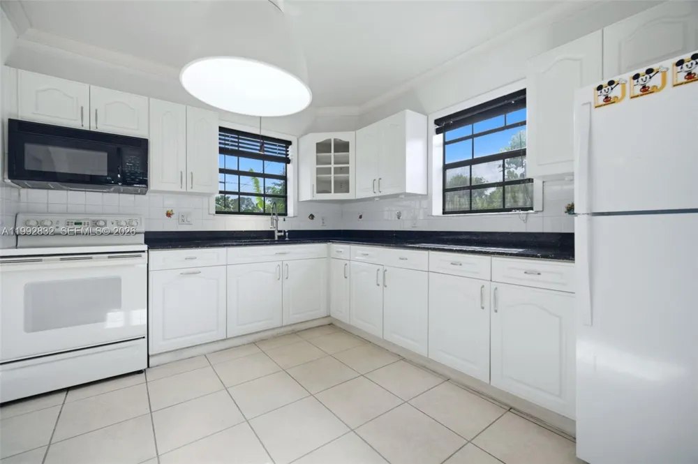6336 SW 9th St West Miami, FL 33144