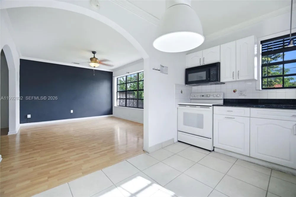 6336 SW 9th St West Miami, FL 33144