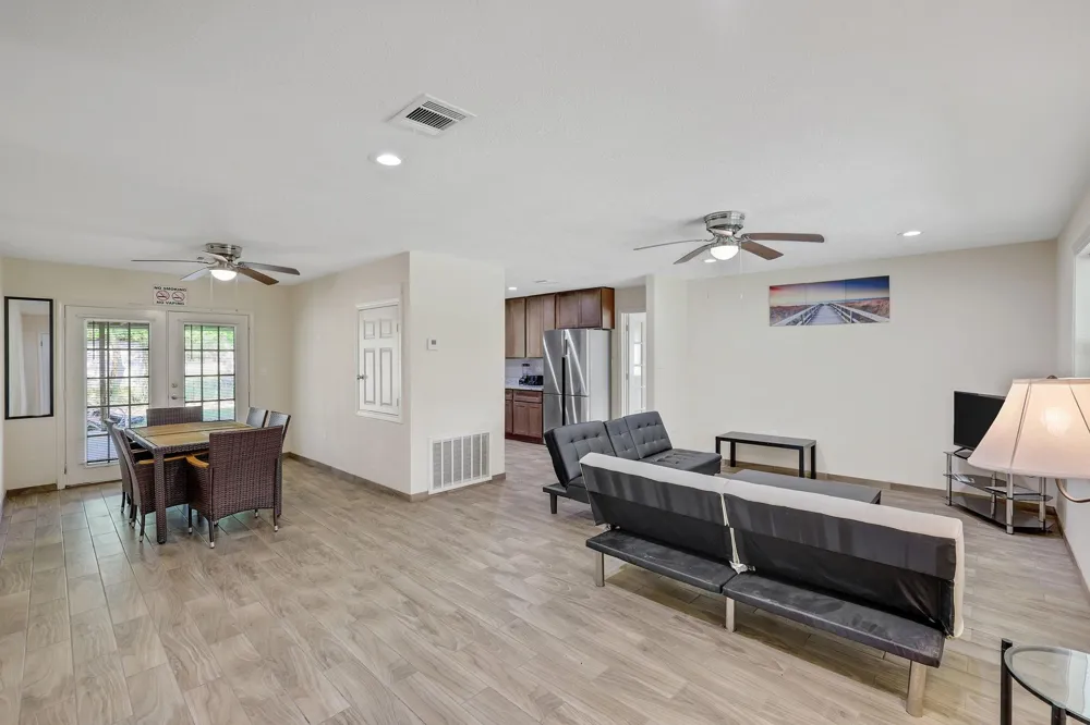 317 County Road 4392 Hillister, TX 77624