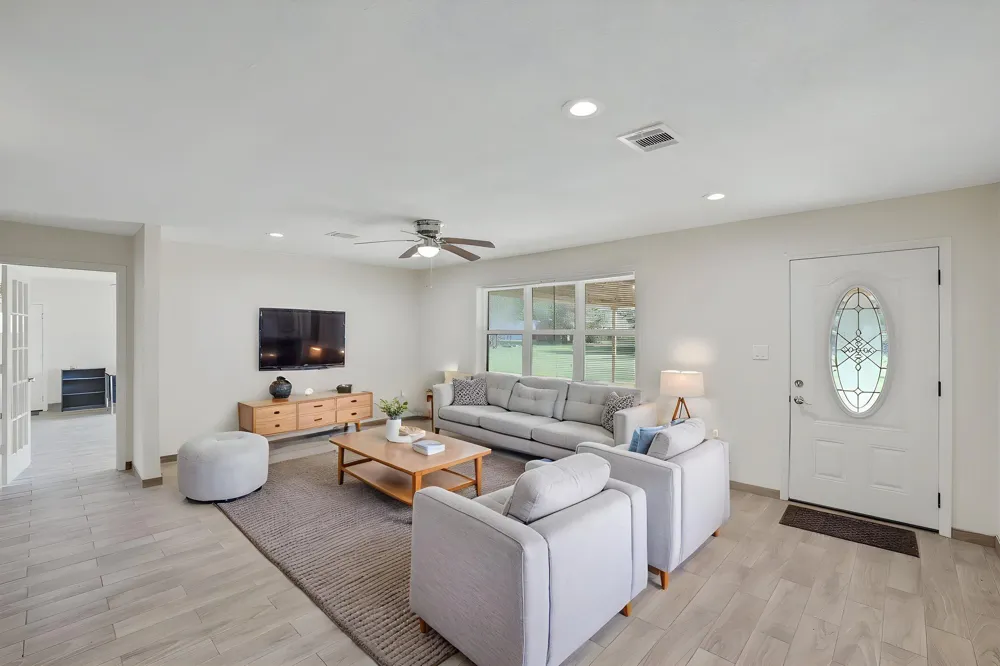 317 County Road 4392 Hillister, TX 77624