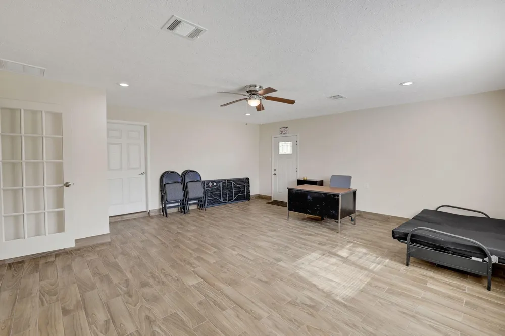 317 County Road 4392 Hillister, TX 77624