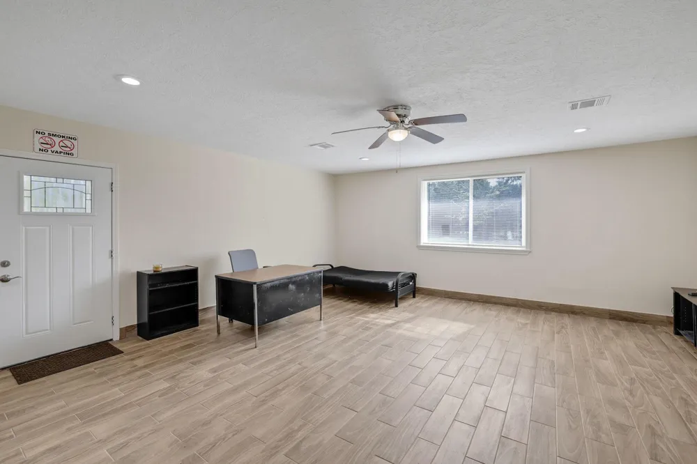 317 County Road 4392 Hillister, TX 77624
