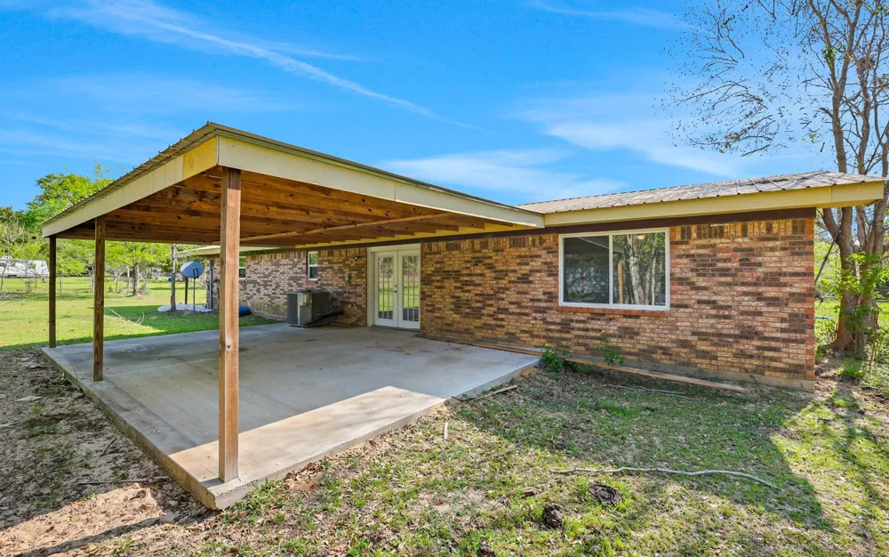 317 County Road 4392 Hillister, TX 77624