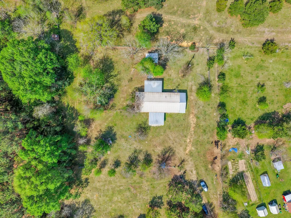 317 County Road 4392 Hillister, TX 77624