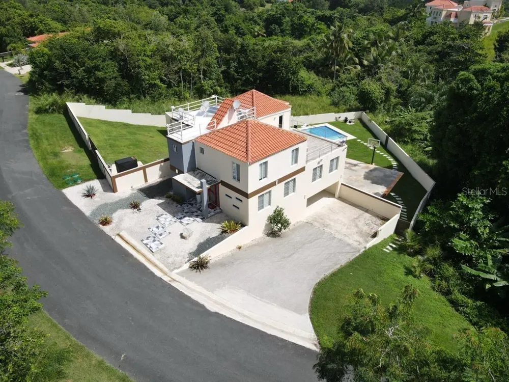 40 ROBLE VALLEY #40 Humacao, PR 00791