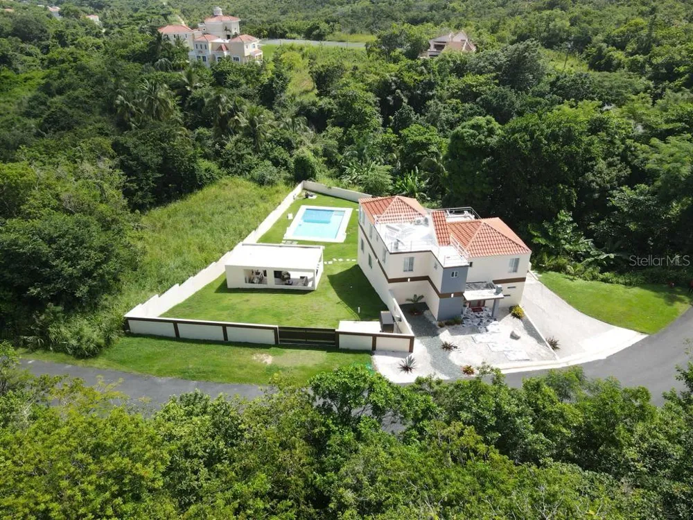 40 ROBLE VALLEY #40 Humacao, PR 00791