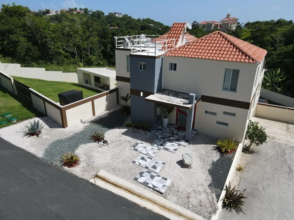 40 ROBLE VALLEY #40 Humacao, PR 00791