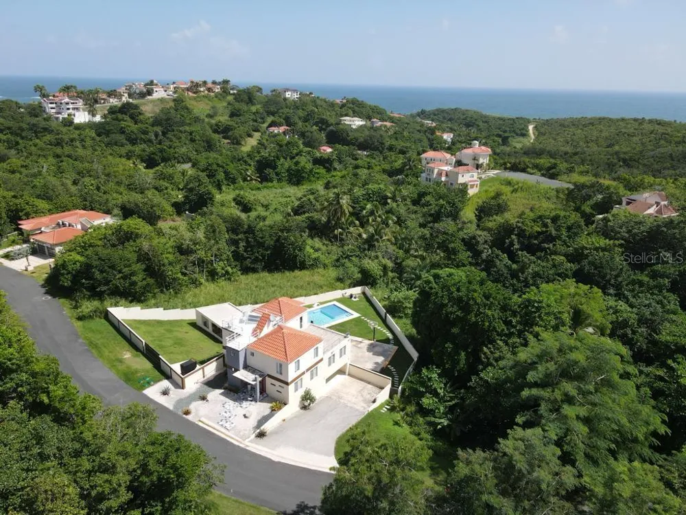 40 ROBLE VALLEY #40 Humacao, PR 00791