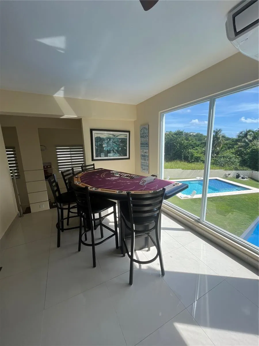 40 ROBLE VALLEY #40 Humacao, PR 00791