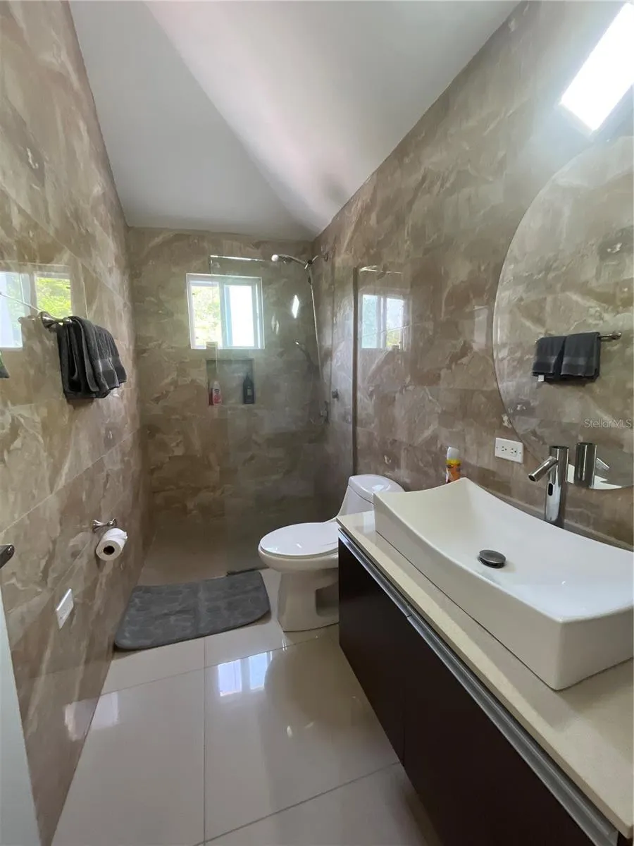 40 ROBLE VALLEY #40 Humacao, PR 00791