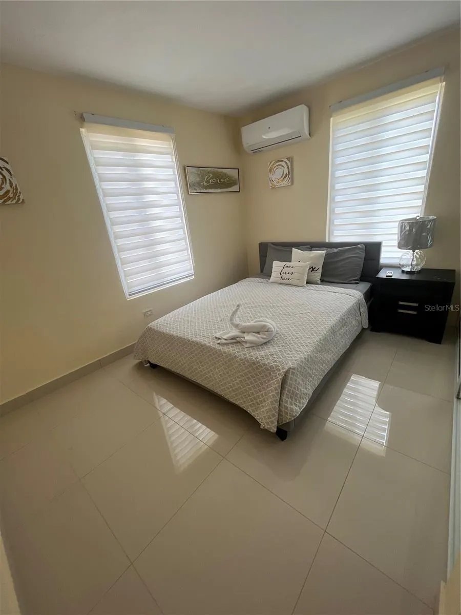 40 ROBLE VALLEY #40 Humacao, PR 00791
