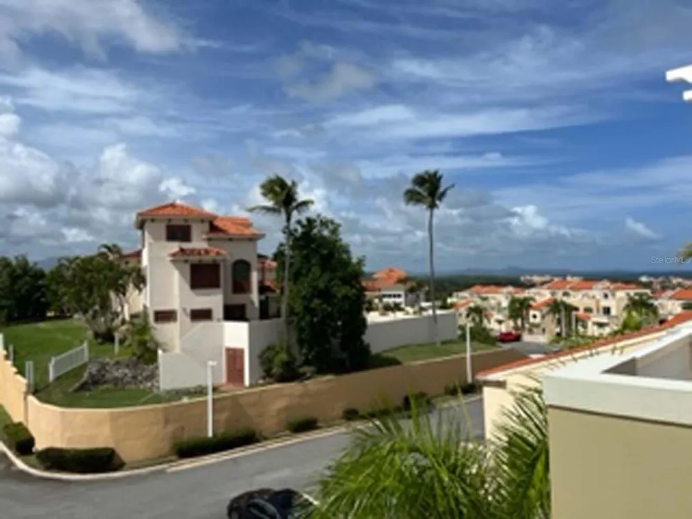 Palms Inn Drive PALMANOVA VILLAGE #2-304 Humacao, PR 00791