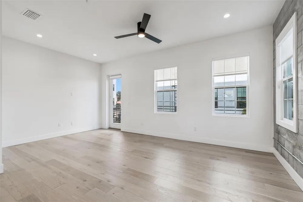 2724 5TH AVENUE S St Petersburg, FL 33712