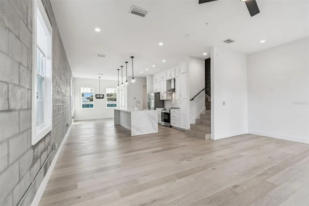 2724 5TH AVENUE S St Petersburg, FL 33712