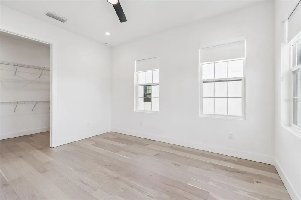 2724 5TH AVENUE S St Petersburg, FL 33712