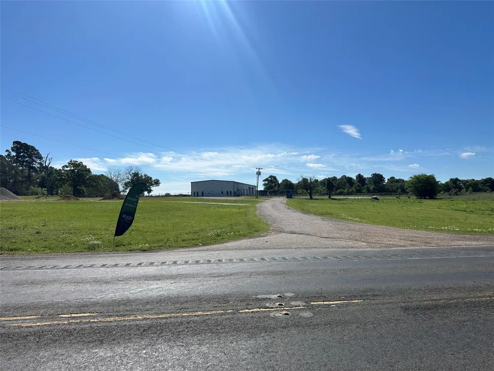 2013 W Us Highway 79 Buffalo, TX 75831