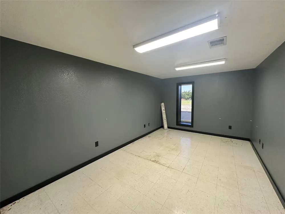 2013 W Us Highway 79 Buffalo, TX 75831