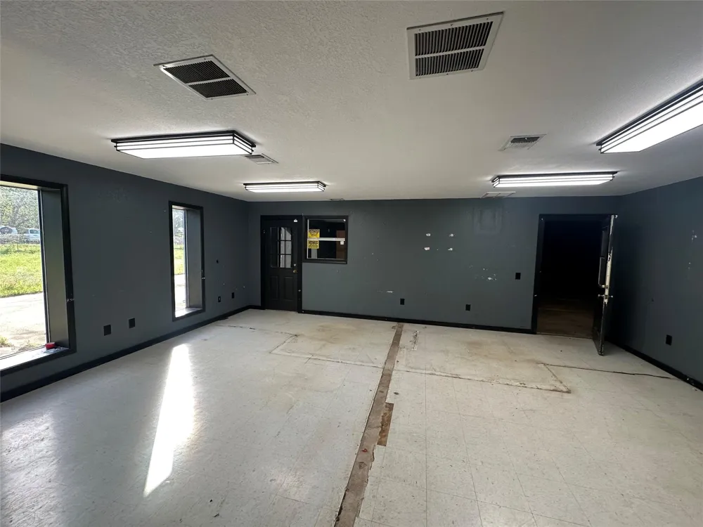 2013 W Us Highway 79 Buffalo, TX 75831