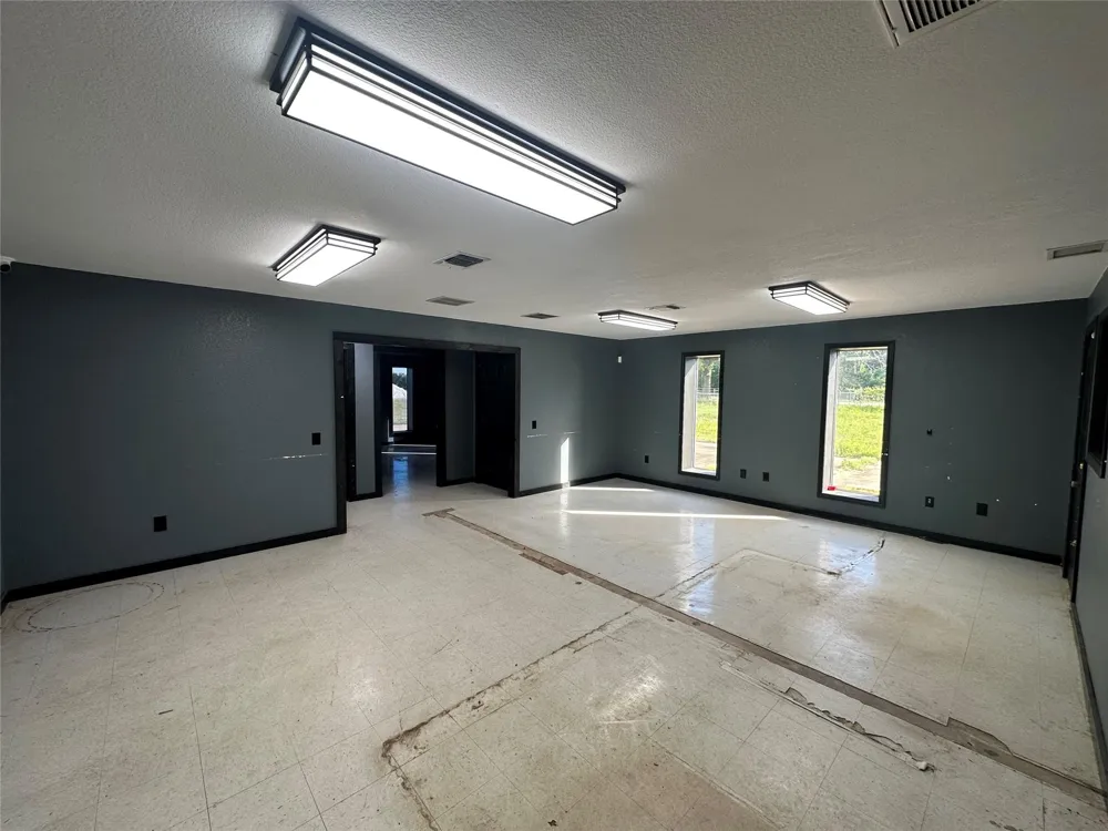2013 W Us Highway 79 Buffalo, TX 75831