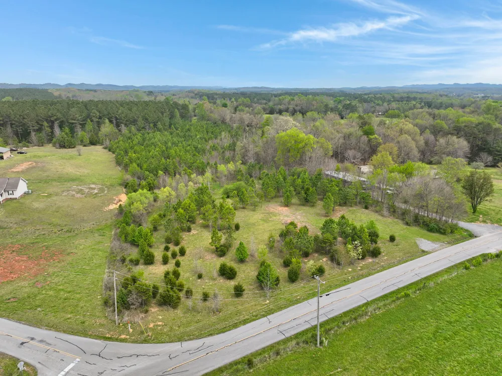 329 County Road 775 Riceville, TN 37370