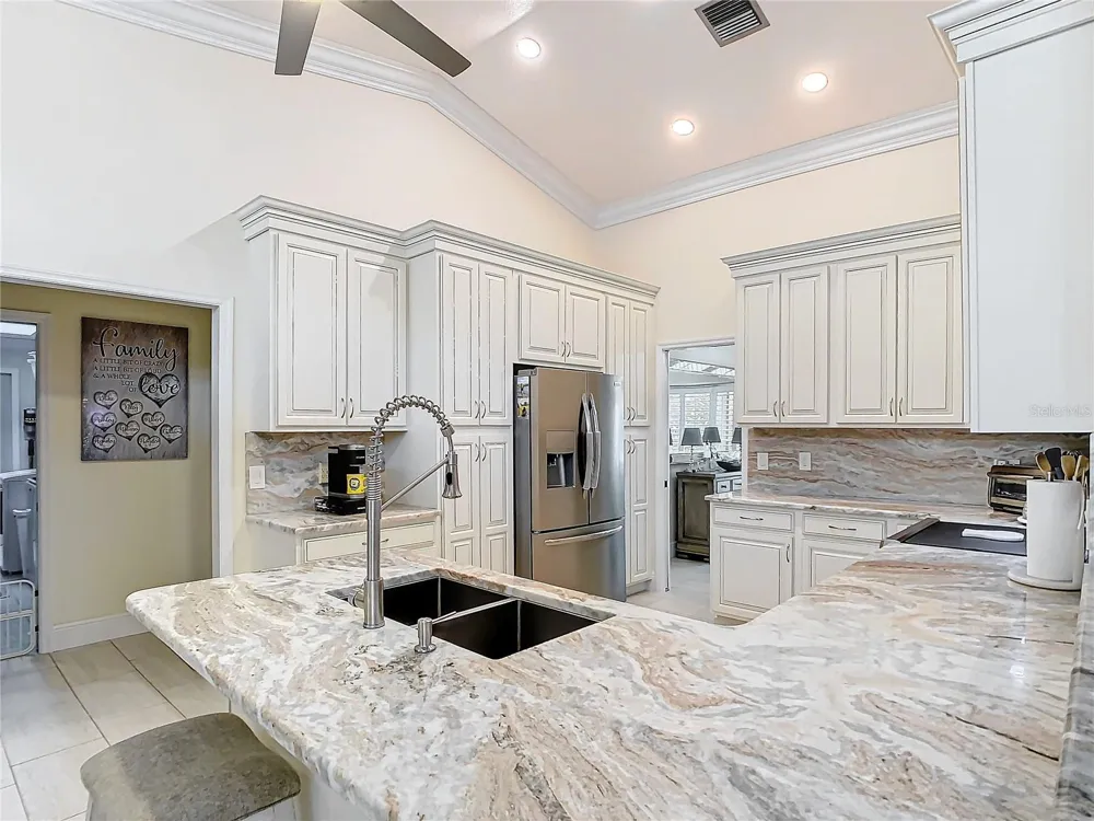 8707 FERNWICKE COURT Orlando, FL 32819