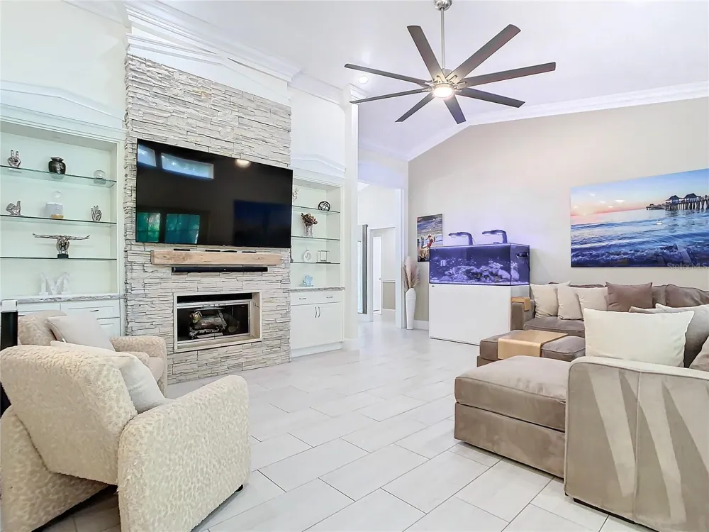 8707 FERNWICKE COURT Orlando, FL 32819