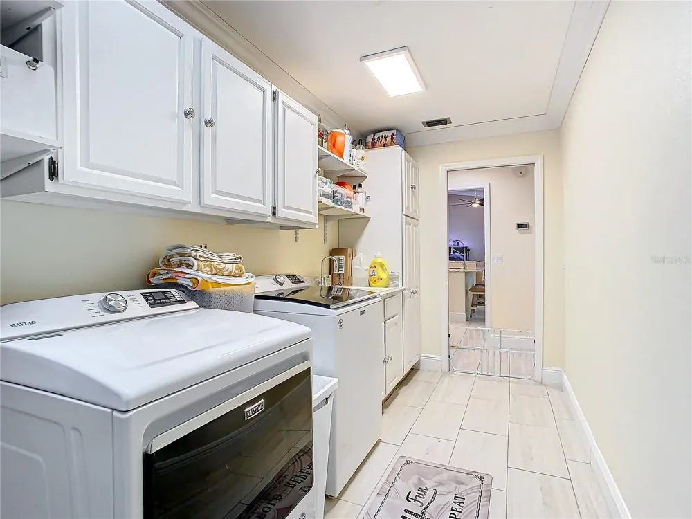 8707 FERNWICKE COURT Orlando, FL 32819