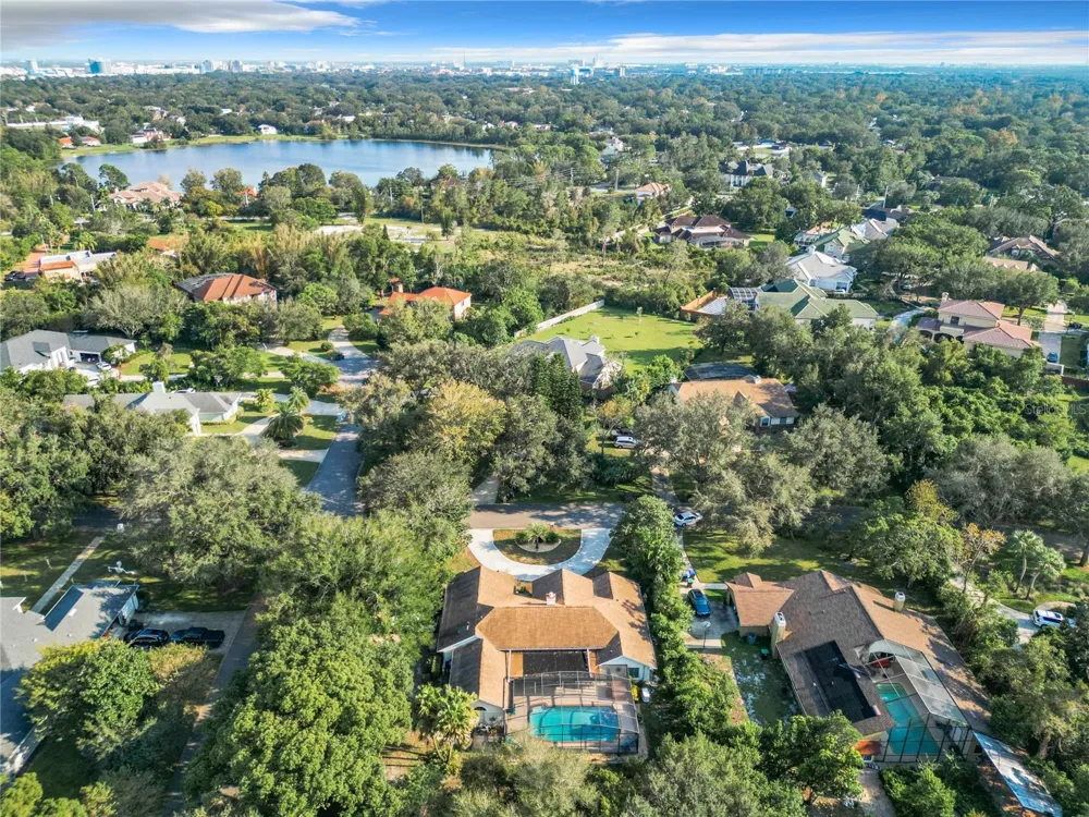 8707 FERNWICKE COURT Orlando, FL 32819