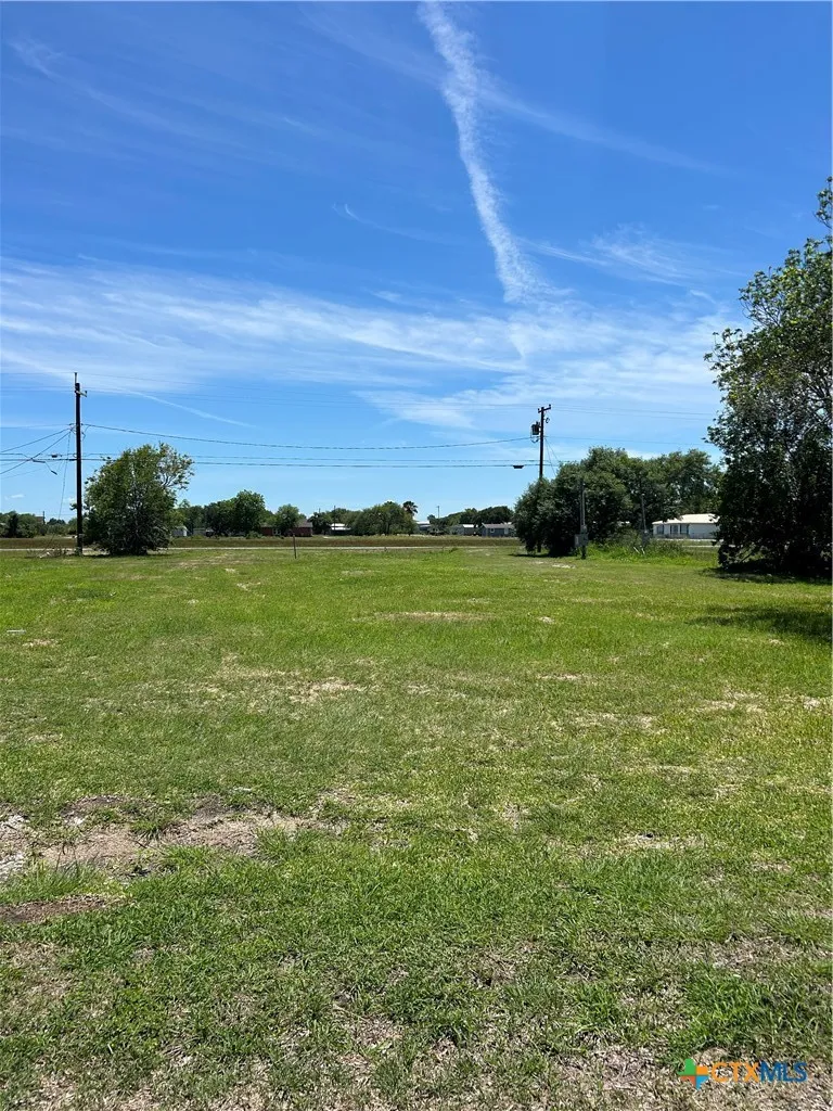 508 W Dallas Avenue Seadrift, TX 77983