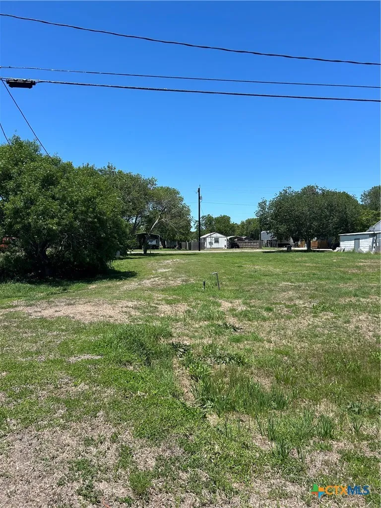 508 W Dallas Avenue Seadrift, TX 77983