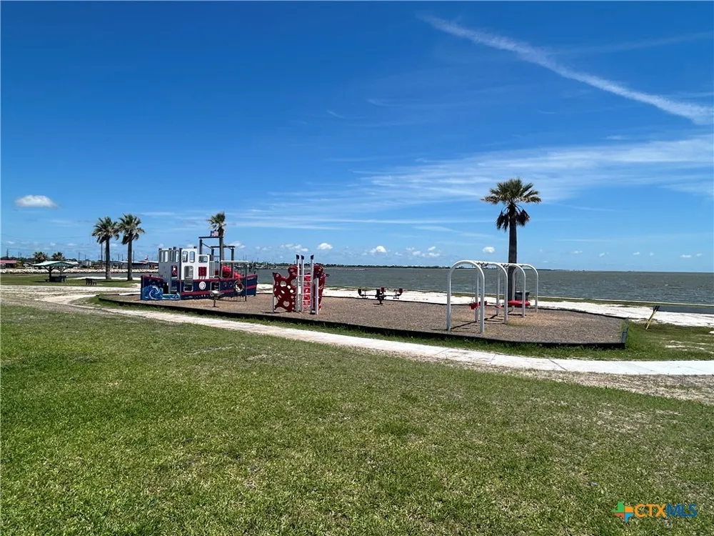 508 W Dallas Avenue Seadrift, TX 77983