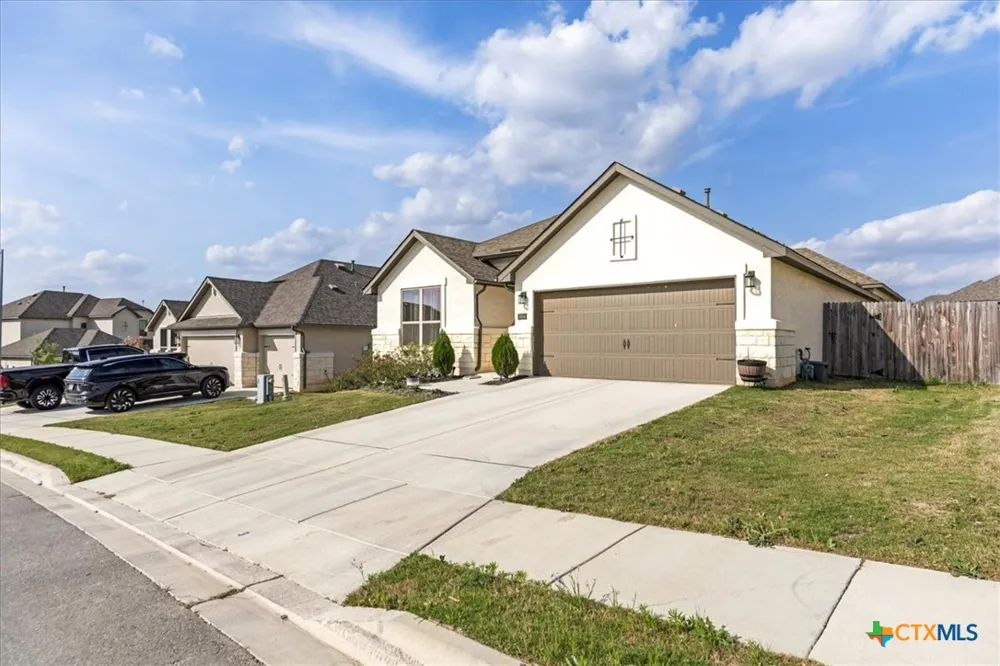 3034 Agar Park Bulverde, TX 78163