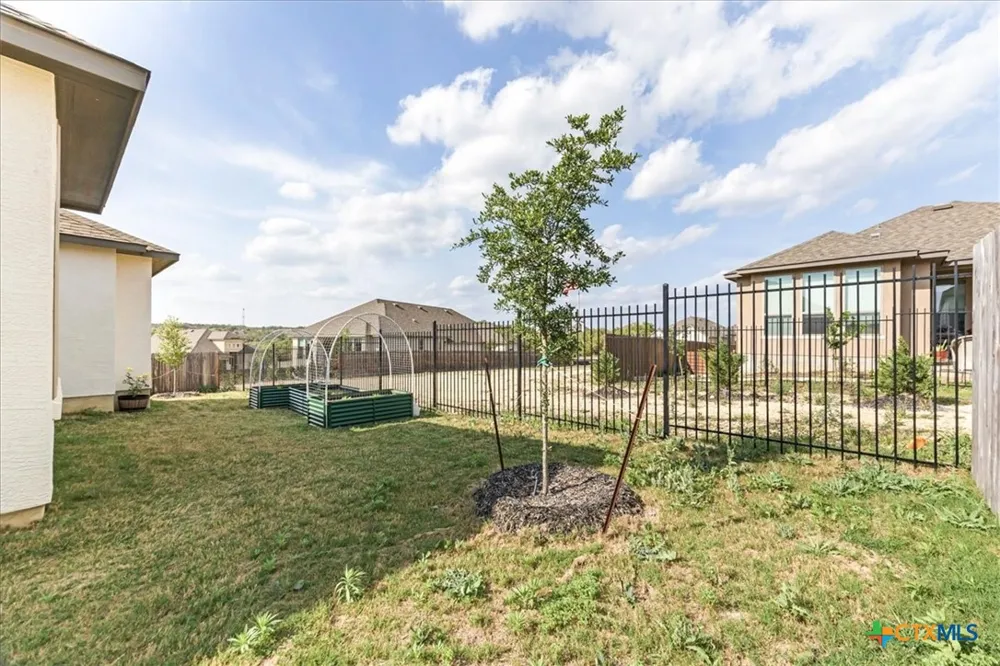 3034 Agar Park Bulverde, TX 78163