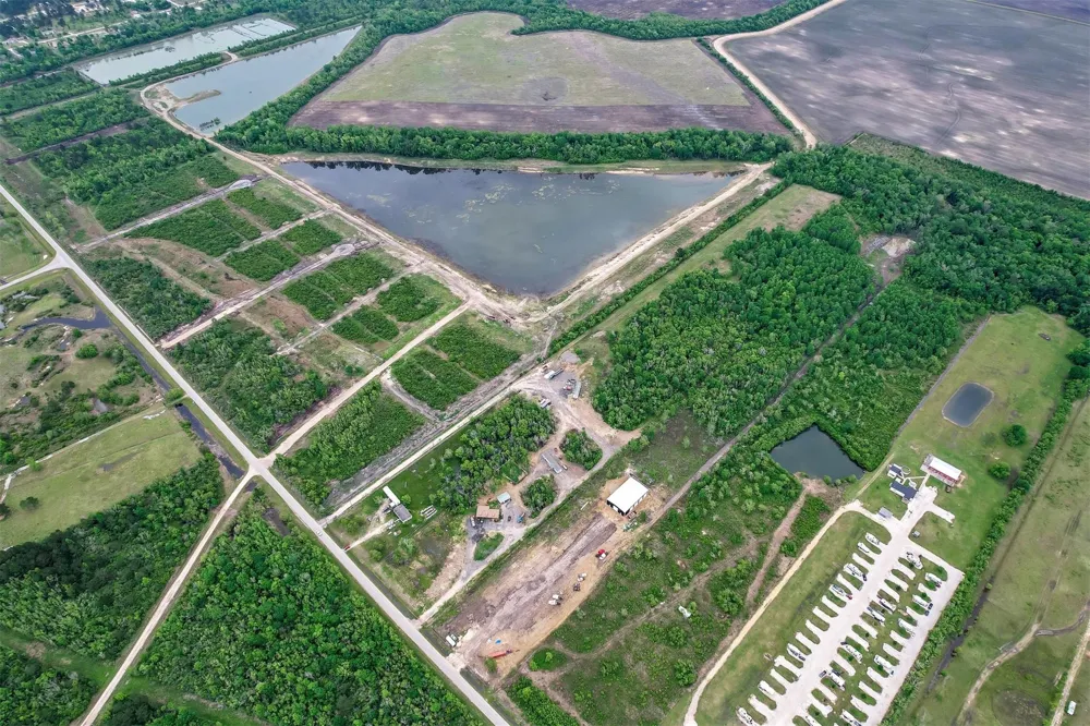 1369 County Road 486 Dayton, TX 77535