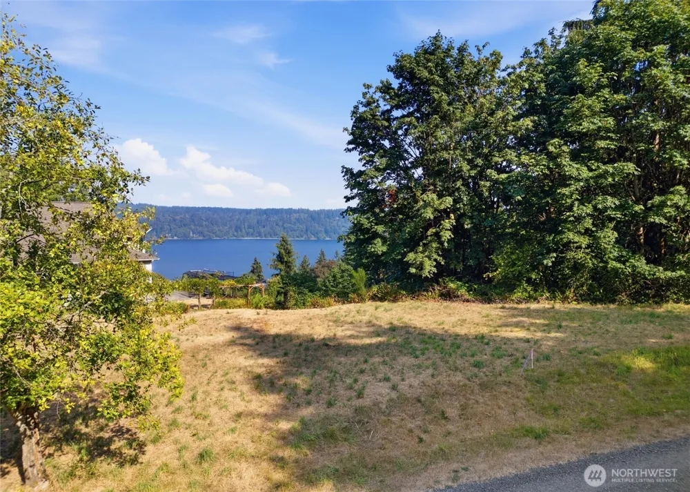 9999 Fetters Lane SE Olalla, WA 98359
