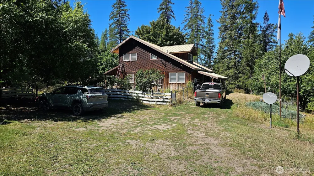 3442 Moore Road Kettle Falls, WA 99141