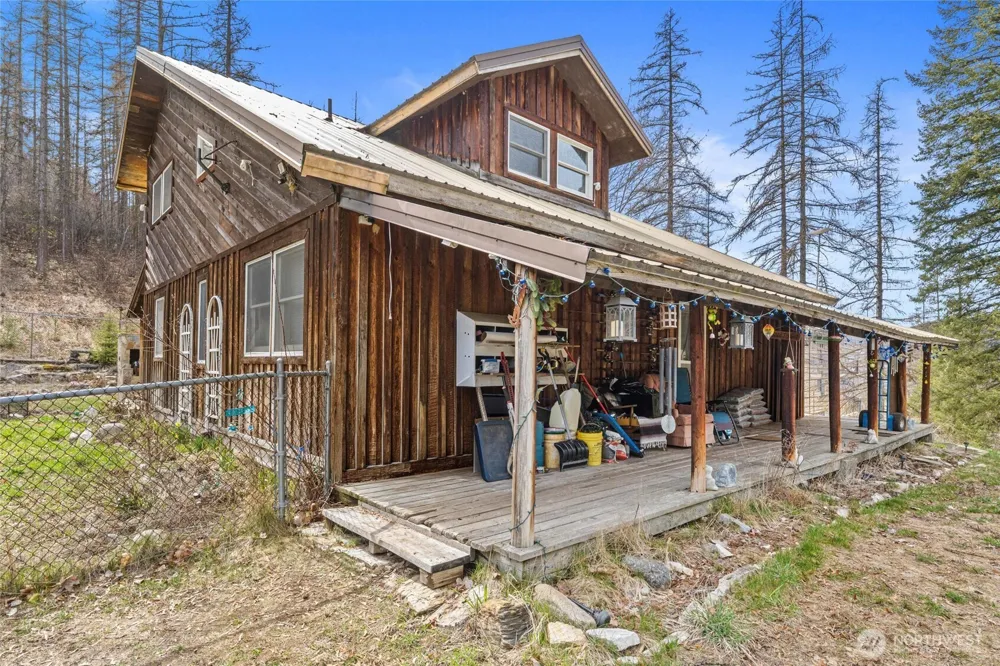 3442 Moore Road Kettle Falls, WA 99141