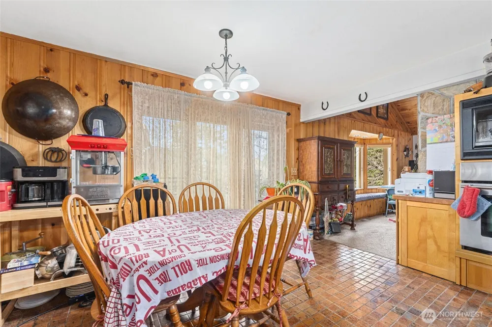 3442 Moore Road Kettle Falls, WA 99141