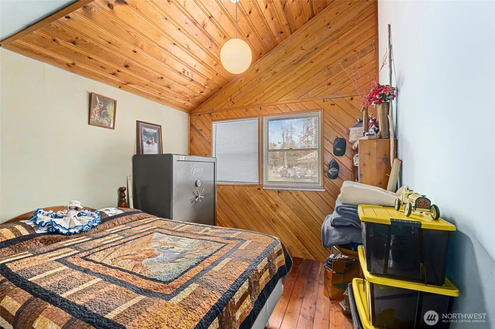 3442 Moore Road Kettle Falls, WA 99141