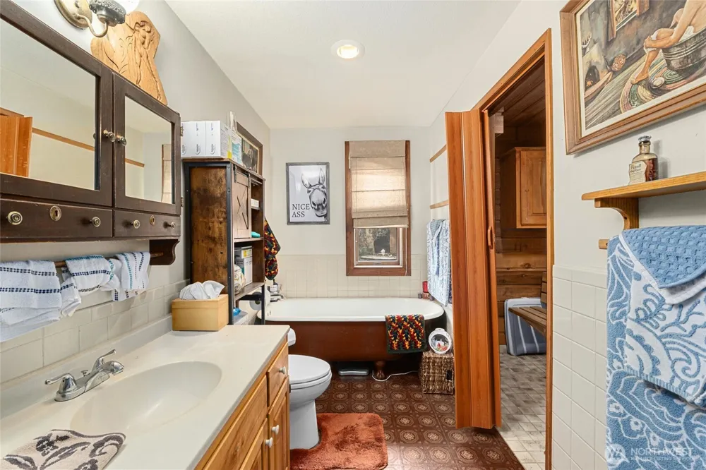 3442 Moore Road Kettle Falls, WA 99141
