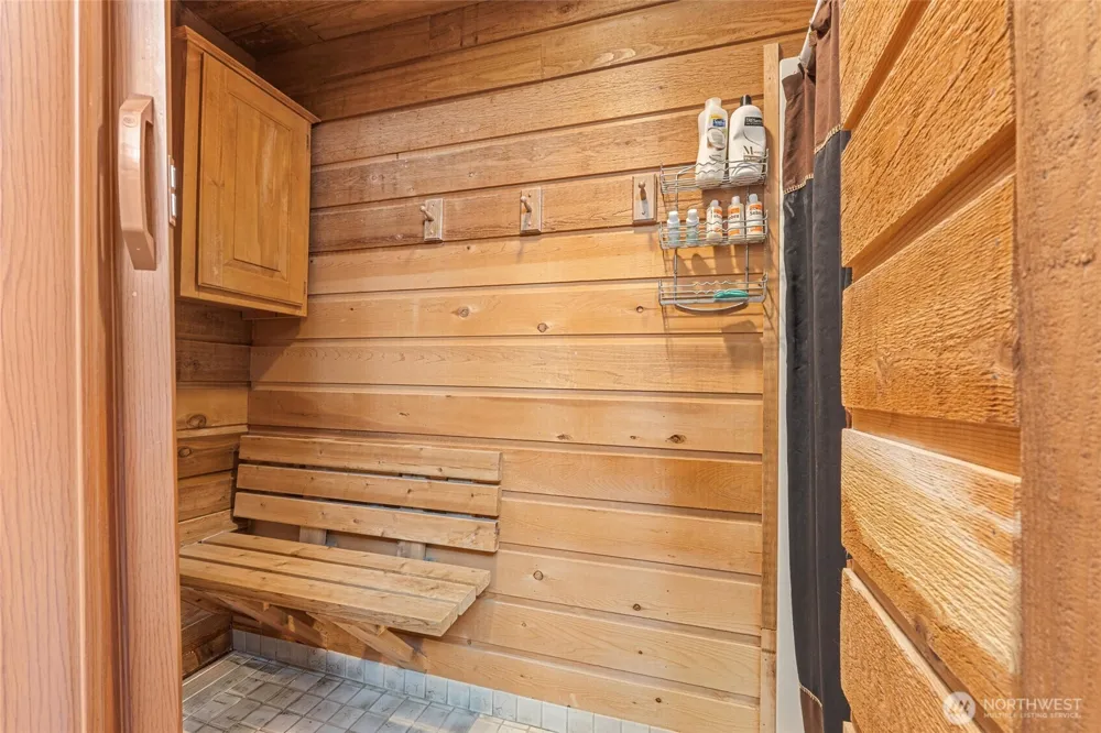 3442 Moore Road Kettle Falls, WA 99141