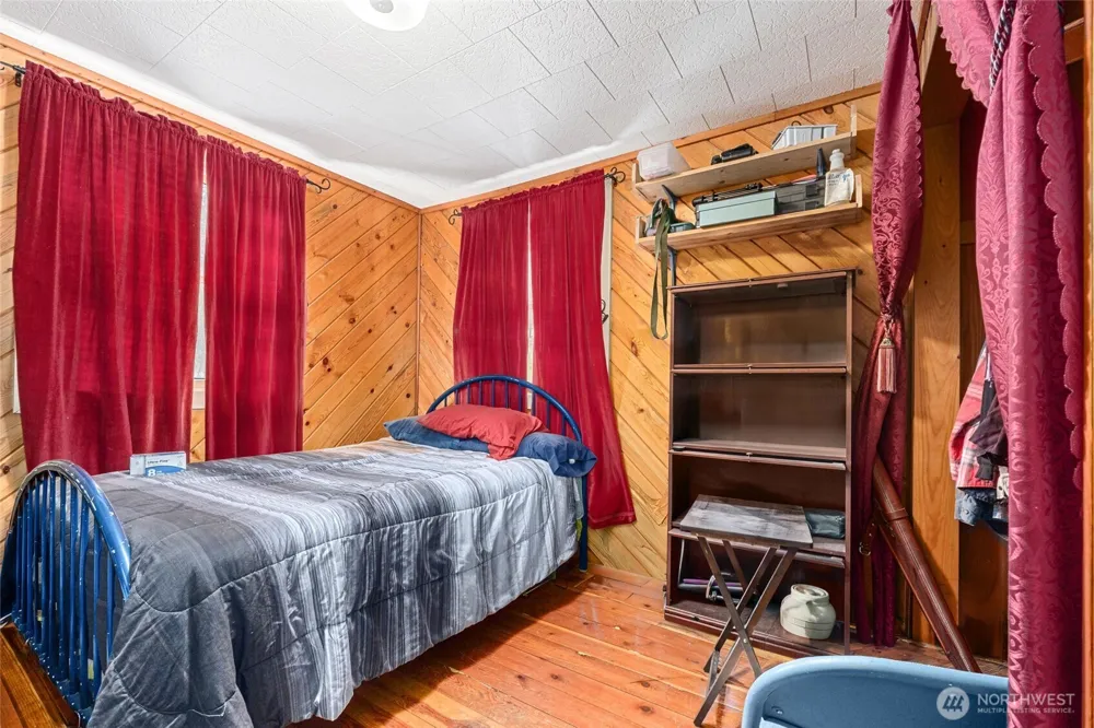 3442 Moore Road Kettle Falls, WA 99141