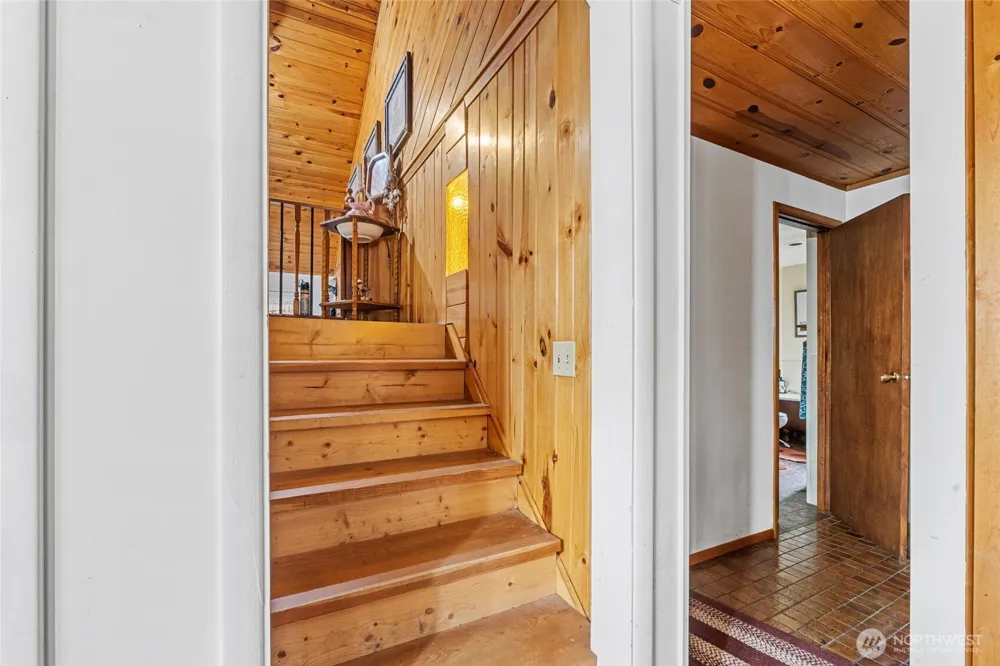 3442 Moore Road Kettle Falls, WA 99141