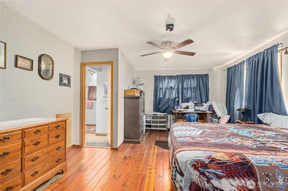 3442 Moore Road Kettle Falls, WA 99141