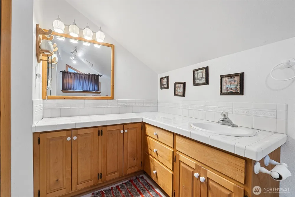 3442 Moore Road Kettle Falls, WA 99141